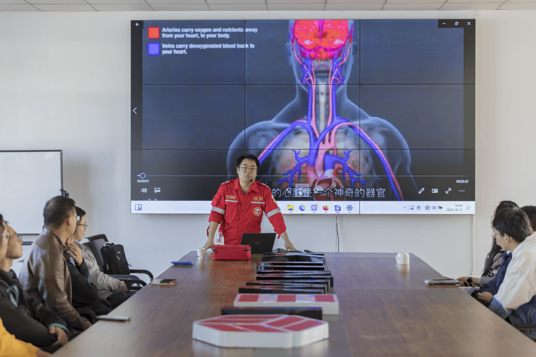 坤维科技开展应急救护培训