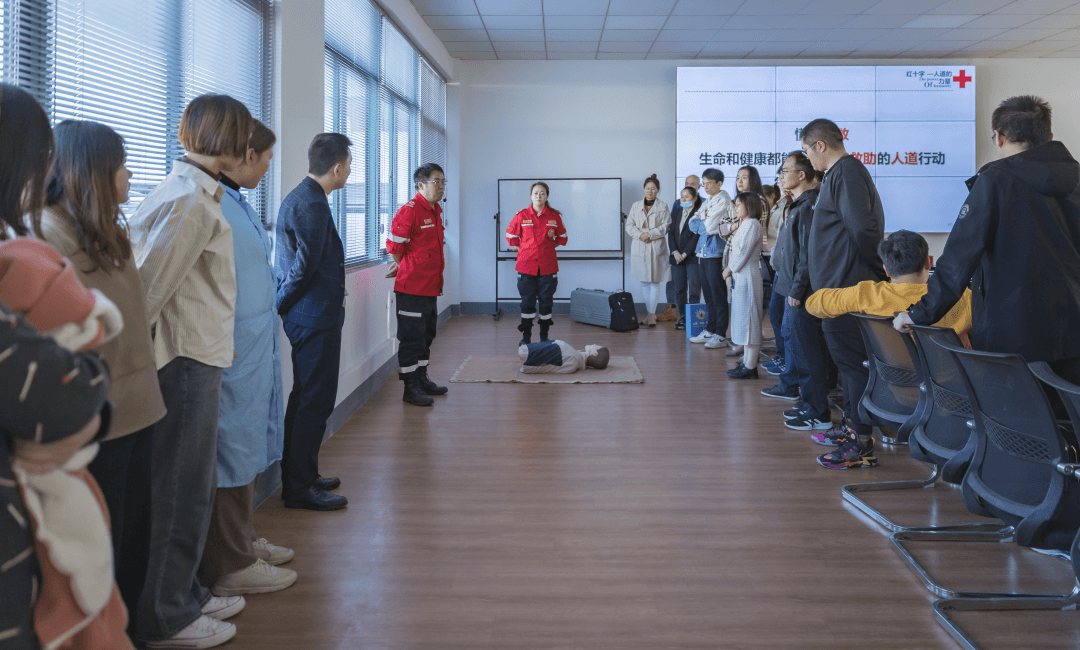 坤维科技开展应急救护培训